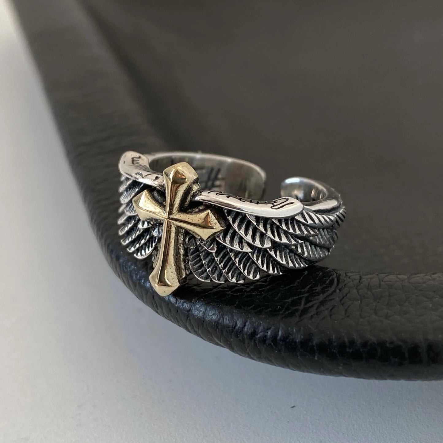 Retro Cross Feather Graffiti Ring