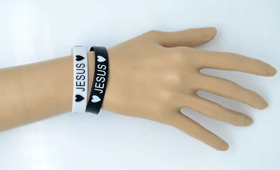 2x black white Heart JESUS silicone Bracelet