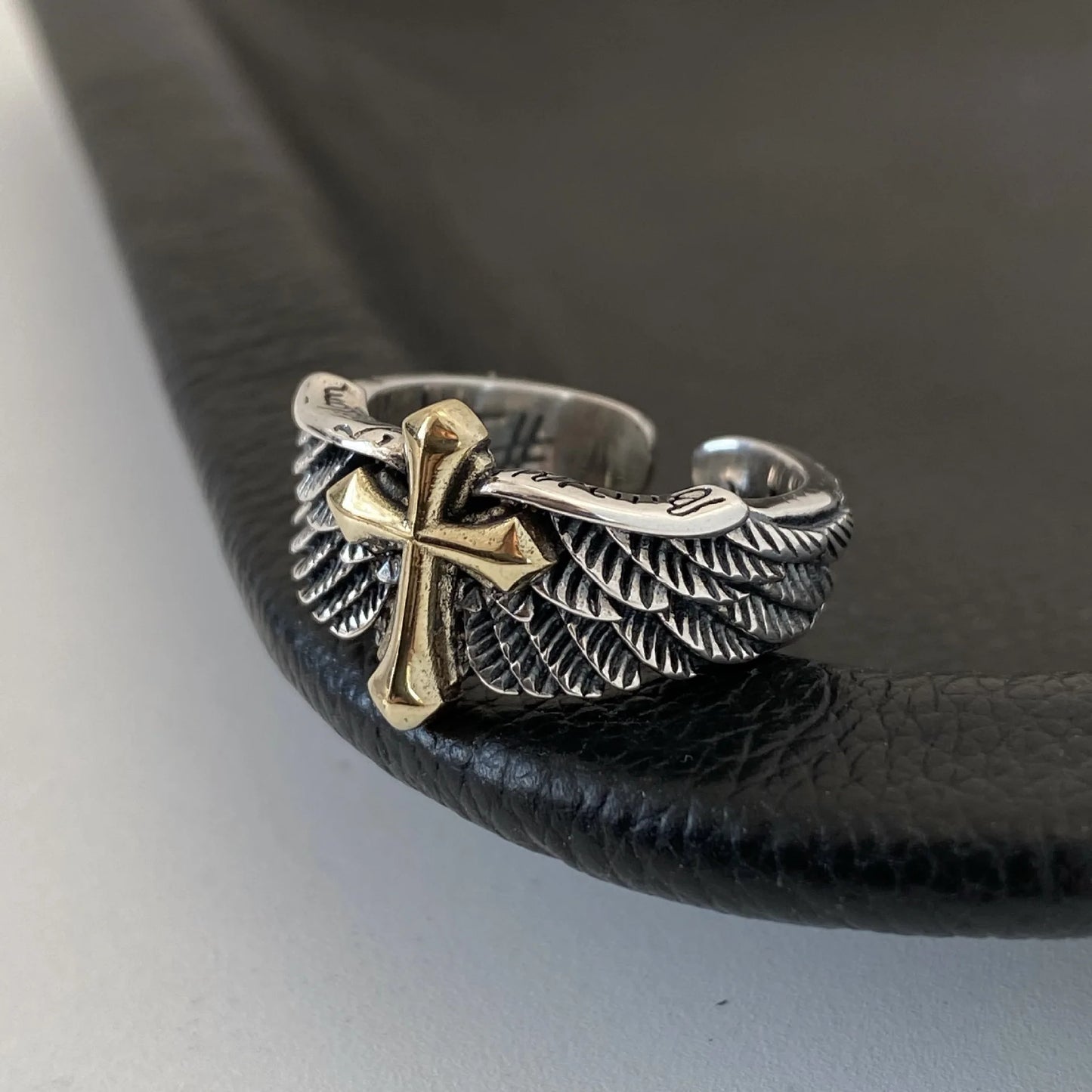 Retro Cross Feather Graffiti Ring