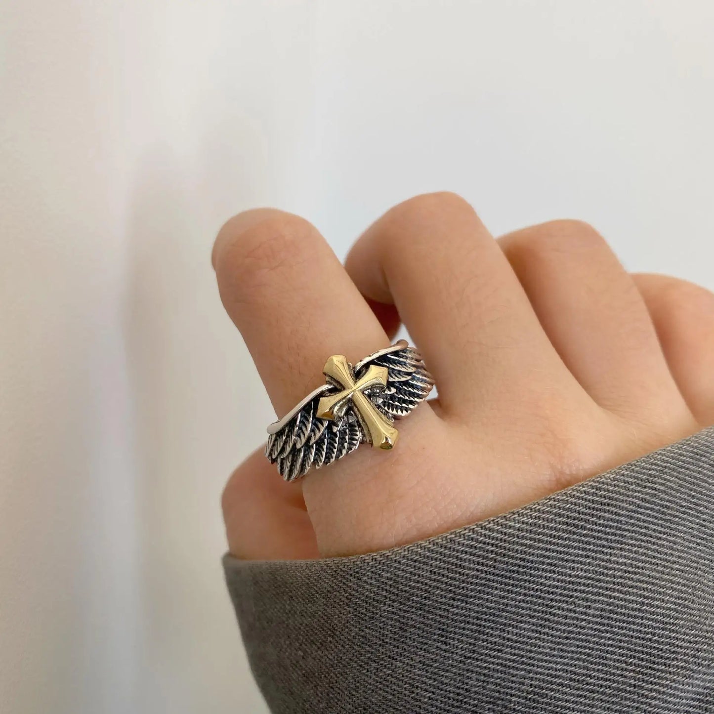 Retro Cross Feather Graffiti Ring